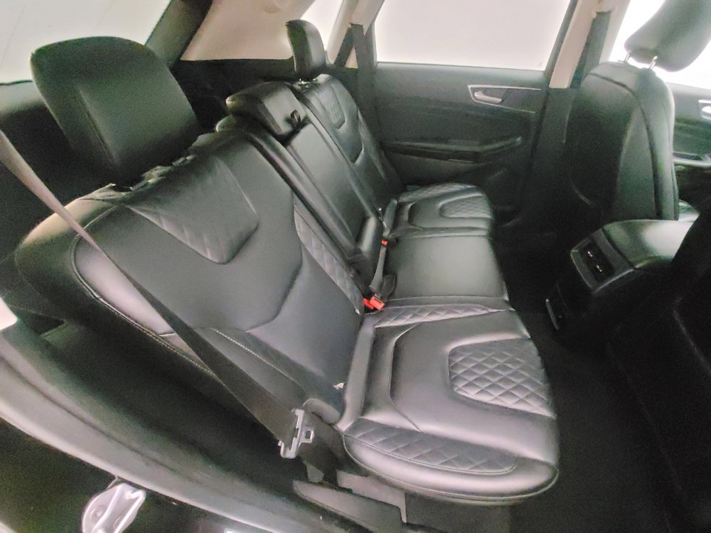 Used 2023 Ford Edge Titanium image 19