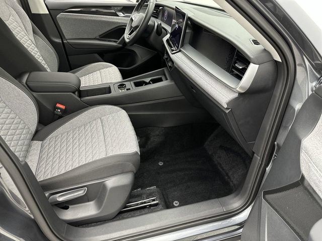 Certified 2025 Volkswagen Tiguan S AWD/4WD image 23