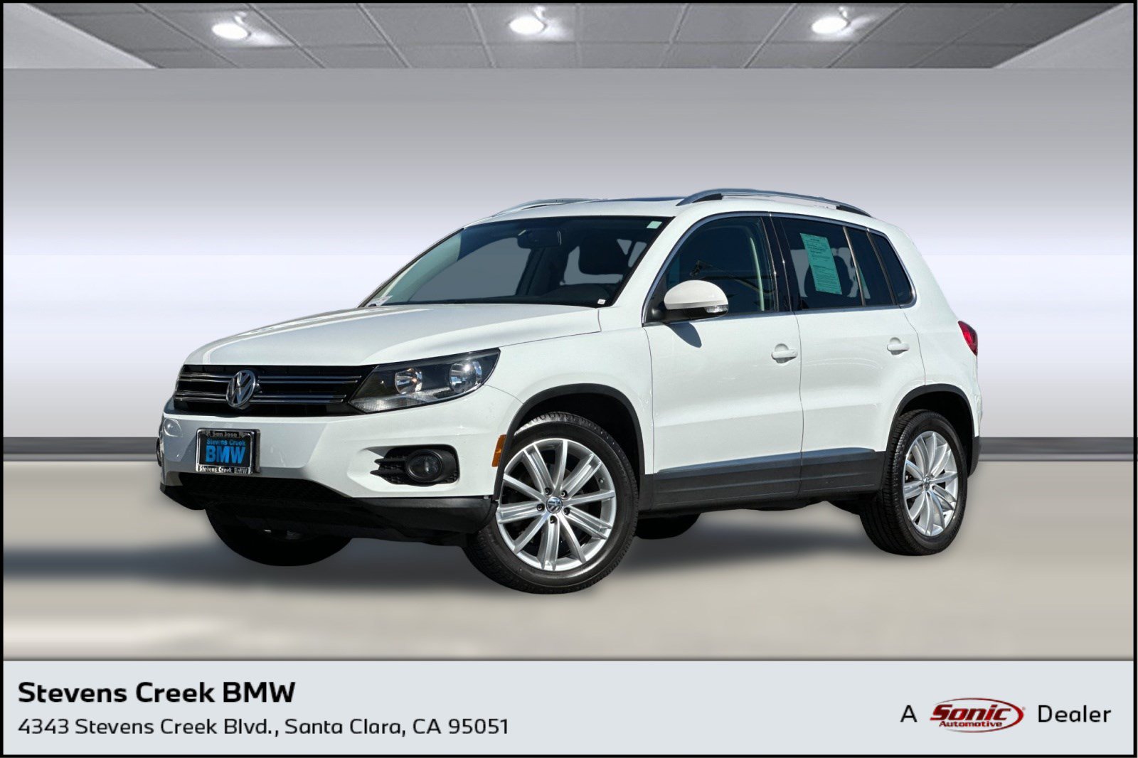 Used 2015 Volkswagen Tiguan S FWD image 1