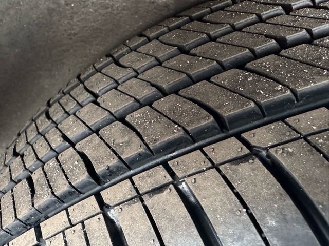 Used 2024 Chrysler Pacifica Touring-L image 15