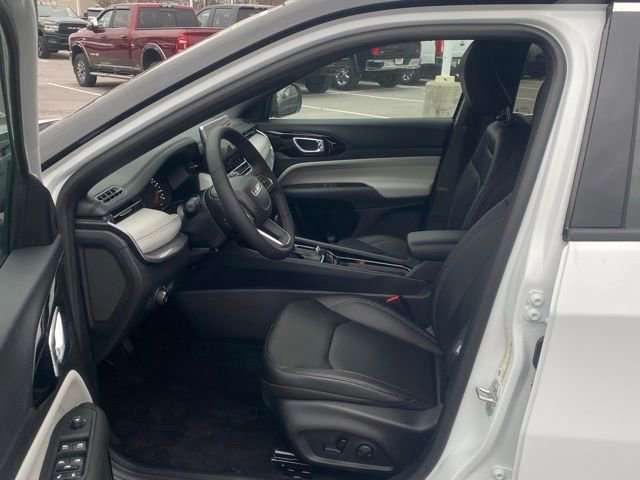 New 2026 Jeep Compass Limited image 15