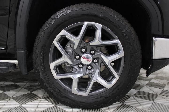 Used 2023 GMC Sierra 1500 SLT w/ SLT Premium Package AWD/4WD image 46