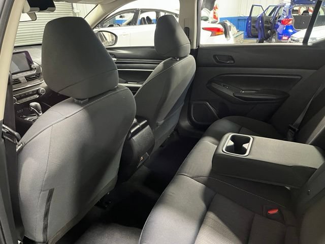 Used 2024 Nissan Altima 2.5 SV FWD image 17