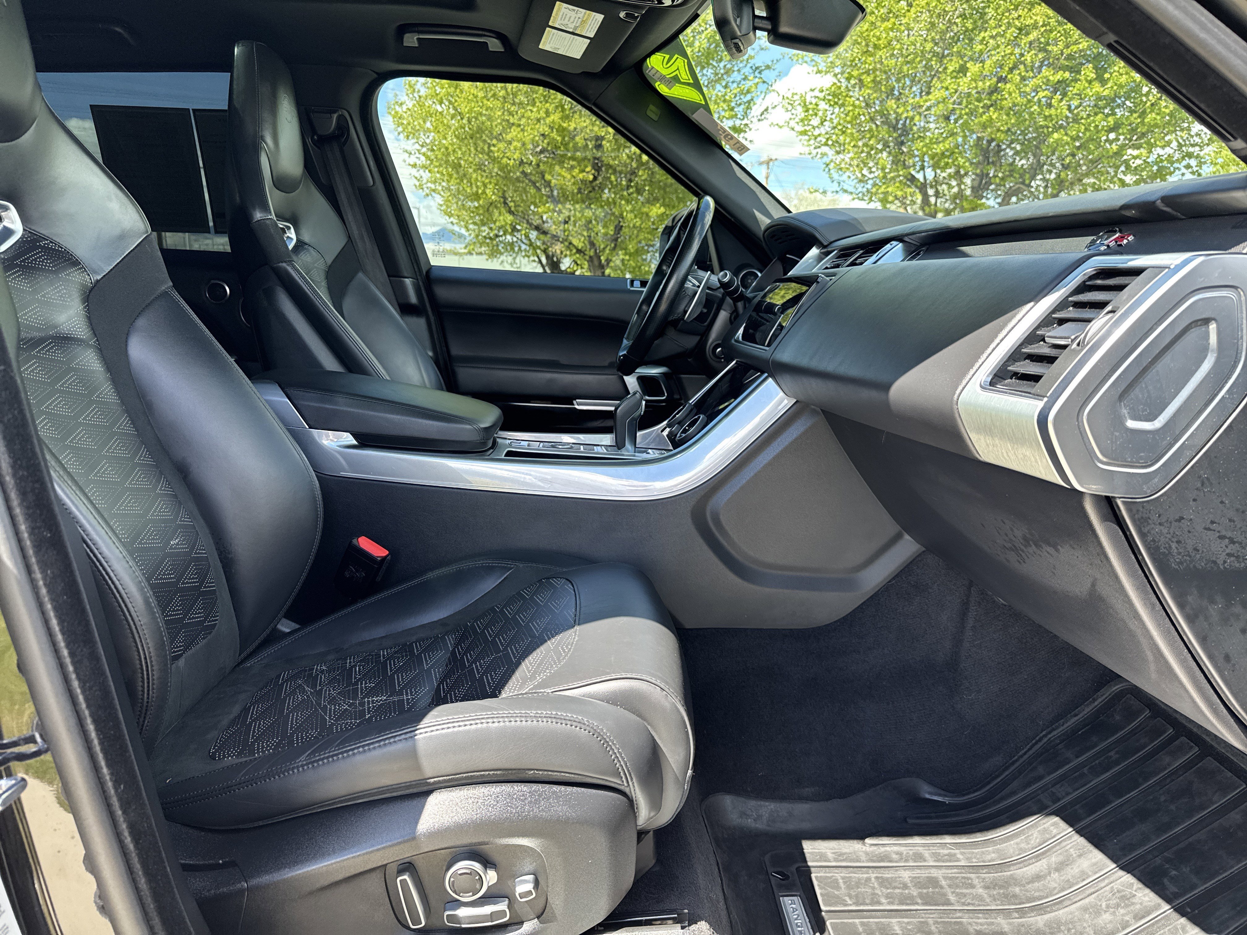 Used 2021 Land Rover Range Rover Sport SVR AWD/4WD image 20