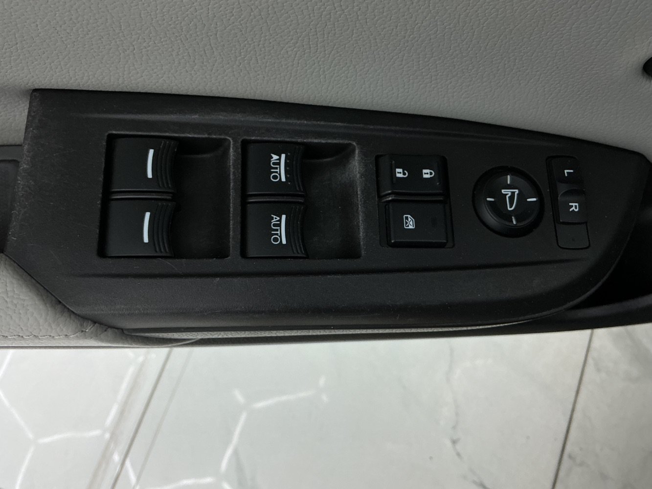 Used 2016 Acura ILX FWD image 39