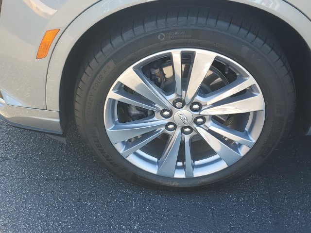 Certified 2024 Cadillac XT6 Premium Luxury w/ LPO, Premium Carpet Package FWD image 11