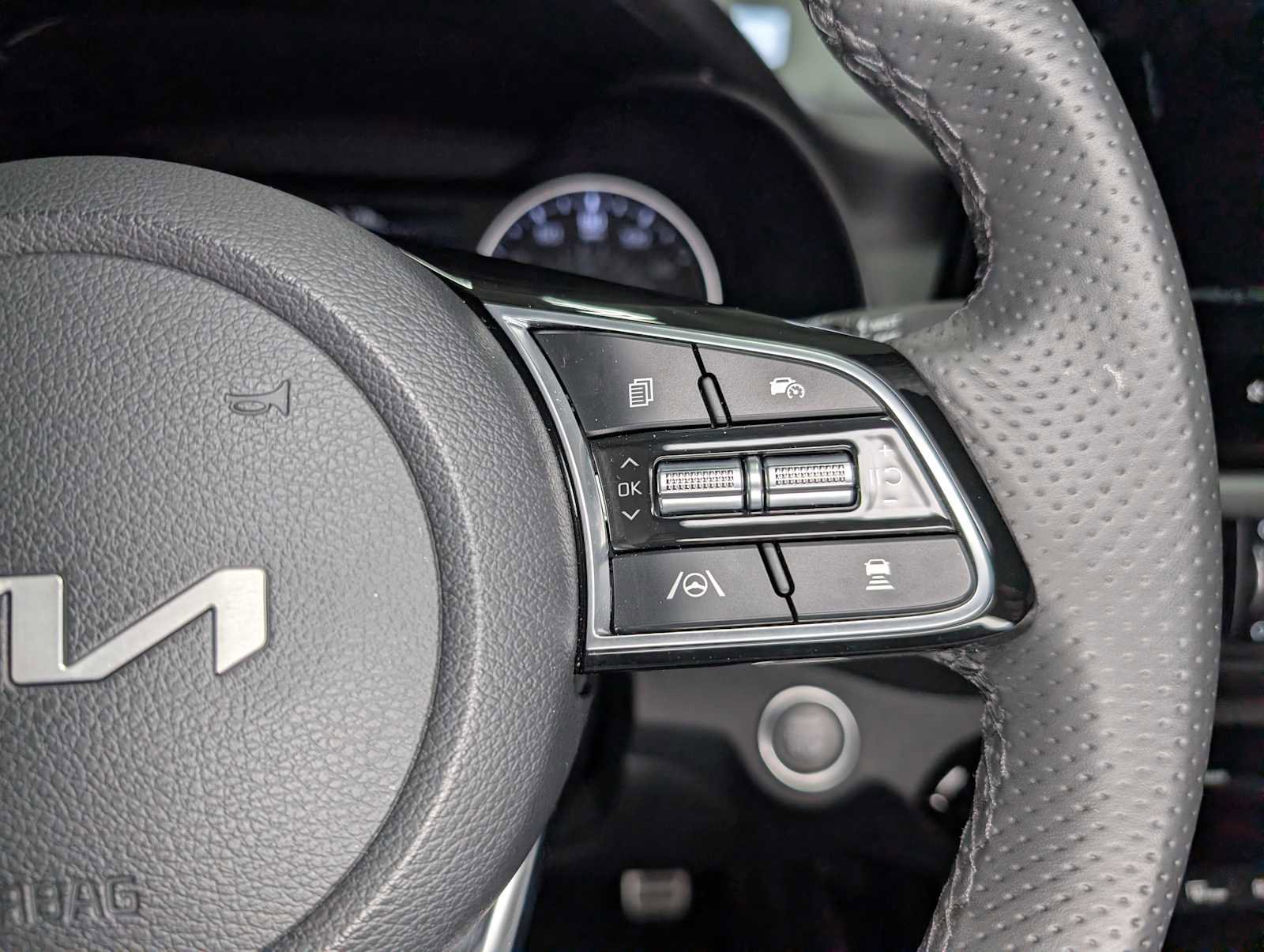 Certified 2024 Kia Forte GT-Line w/ GT-Line Premium Package image 37