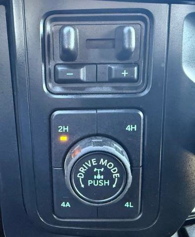 Used 2025 Ford F150 Raptor image 27