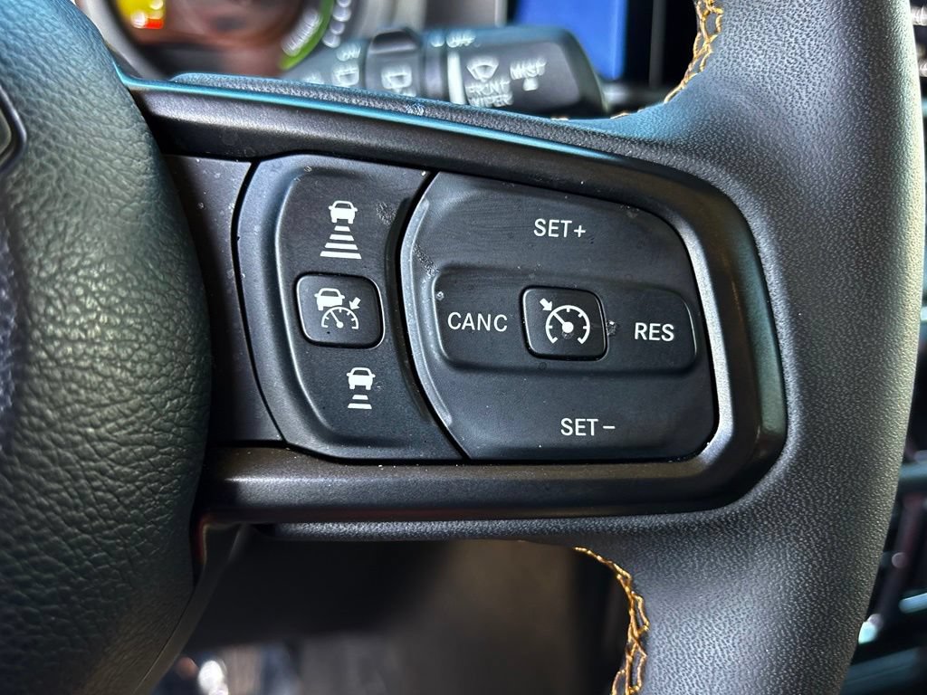 Used 2024 Jeep Wrangler Unlimited AWD/4WD image 13