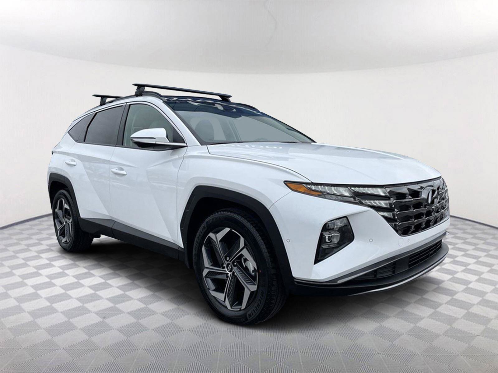Certified 2024 Hyundai Tucson Limited AWD/4WD image 2