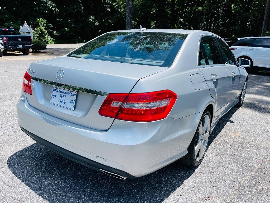 Used 2010 Mercedes-Benz E 350 Sedan image 12