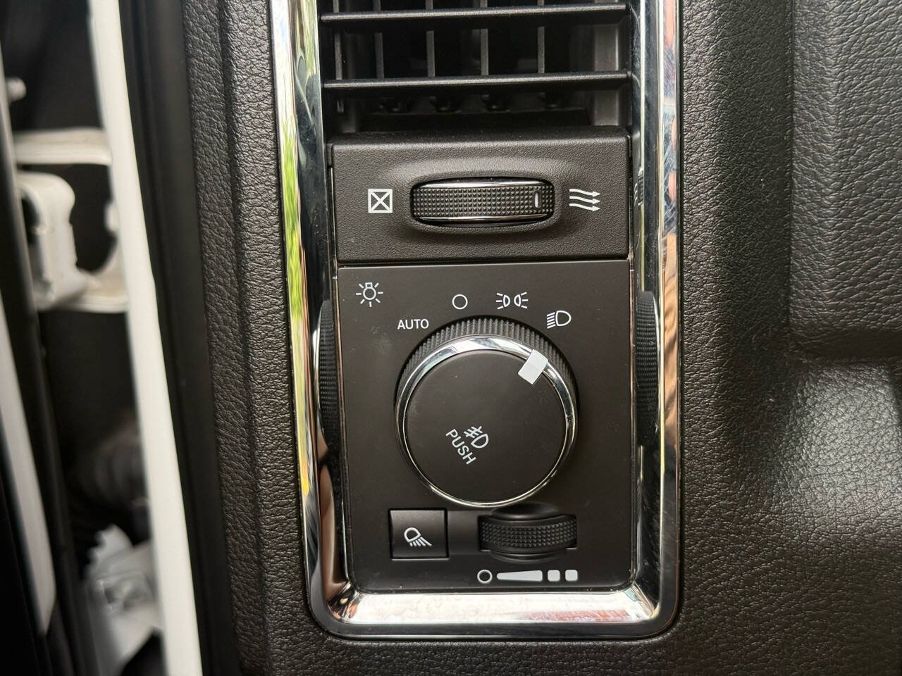 Used 2018 RAM 2500 Longhorn AWD/4WD image 59