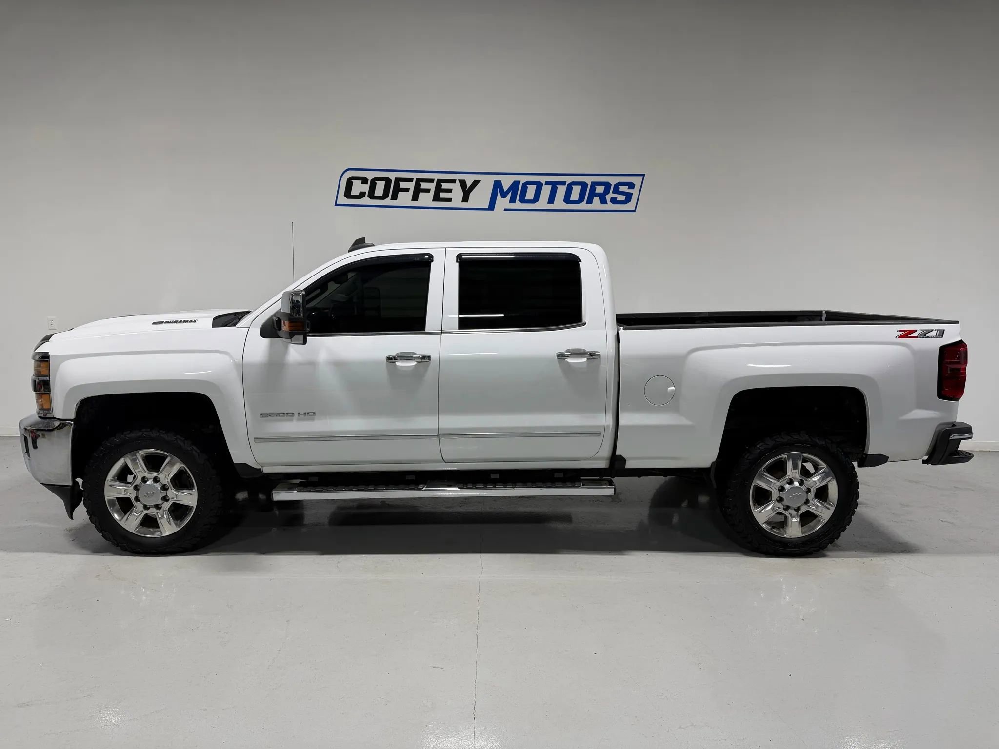 Used 2018 Chevrolet Silverado 2500 LTZ w/ Duramax Plus Package AWD/4WD image 3
