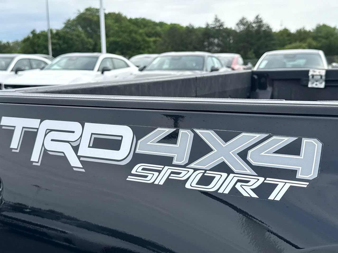 Used 2021 Toyota Tacoma TRD Sport AWD/4WD image 10