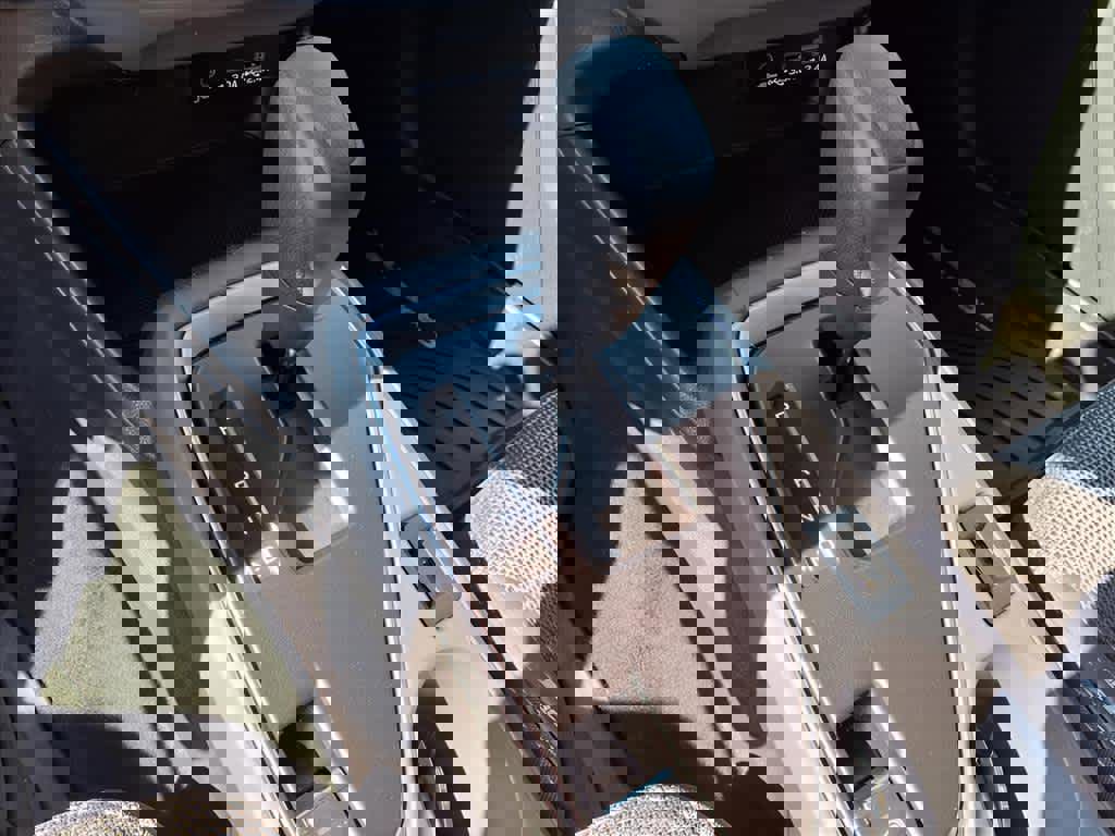 Used 2024 Subaru Crosstrek 2.0i Premium image 19