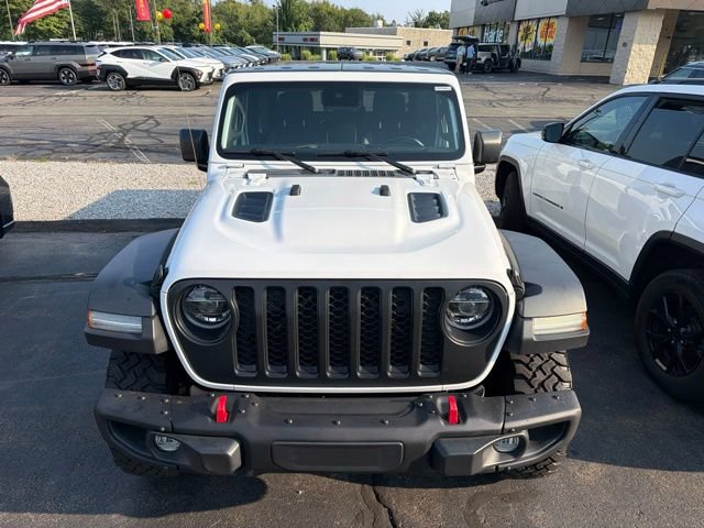 Used 2022 Jeep Gladiator Rubicon w/ LED Lighting Group AWD/4WD image 2