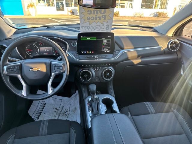 Used 2025 Chevrolet Blazer LT image 29