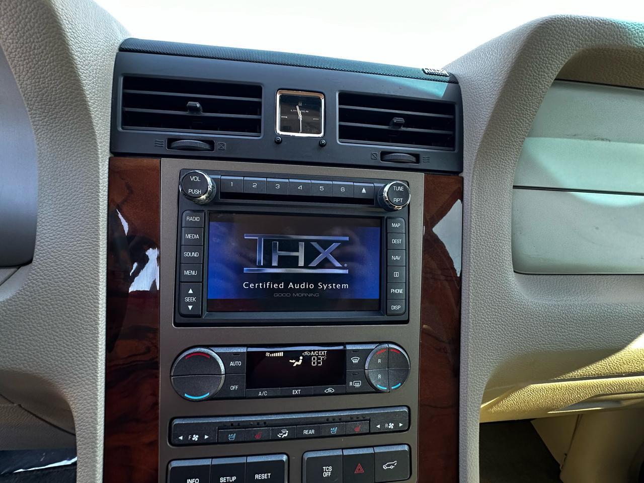 Used 2012 Lincoln Navigator 2WD image 47