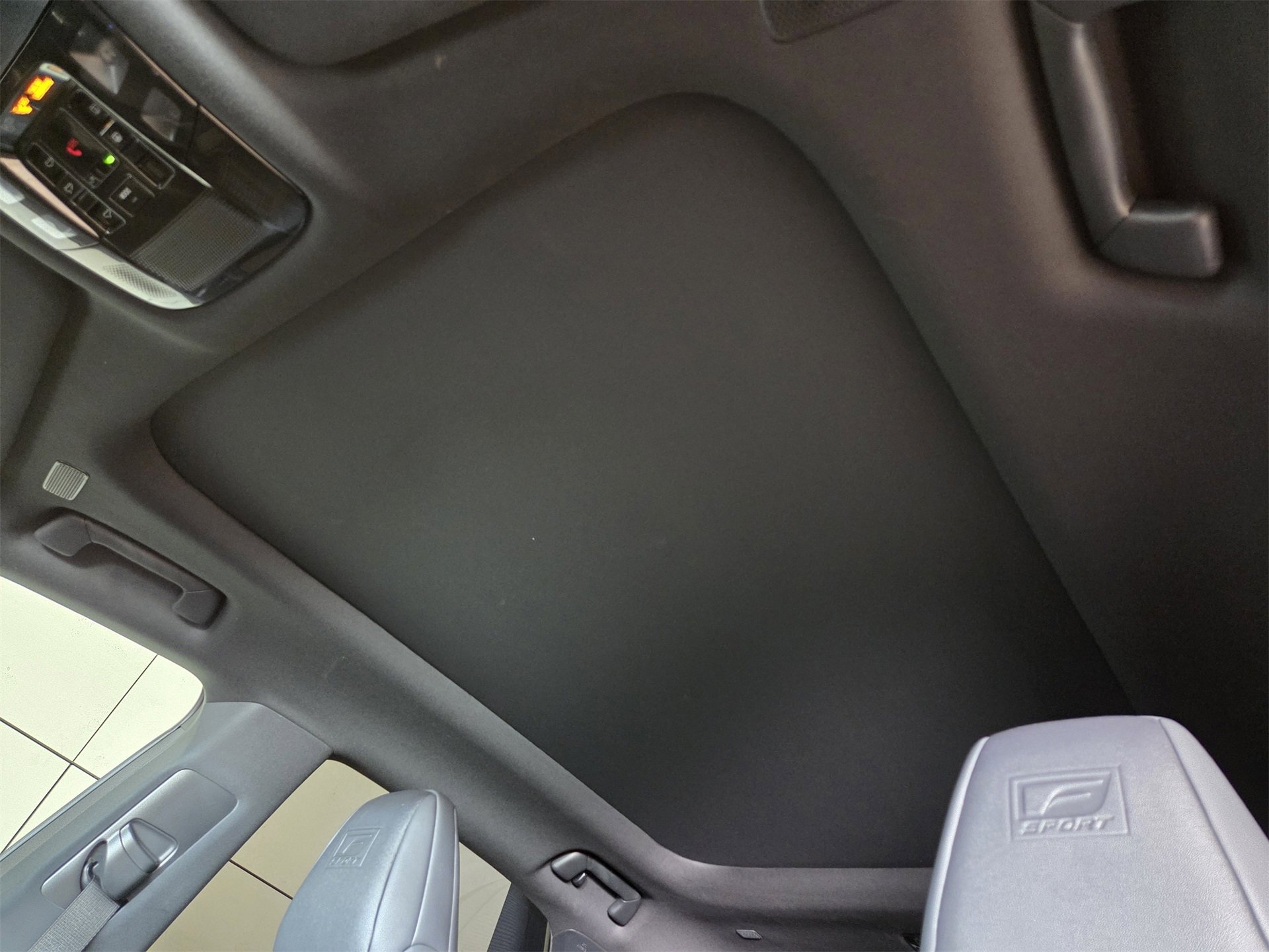 Used 2024 Lexus RX 500h F Sport w/ Convenience Package image 10