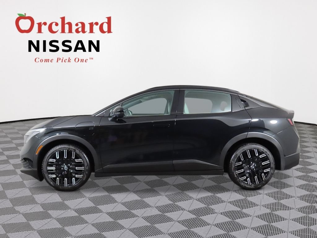 New 2026 Nissan Leaf Platinum+ w/ Floor Mat Package (Platinum+) FWD image 2