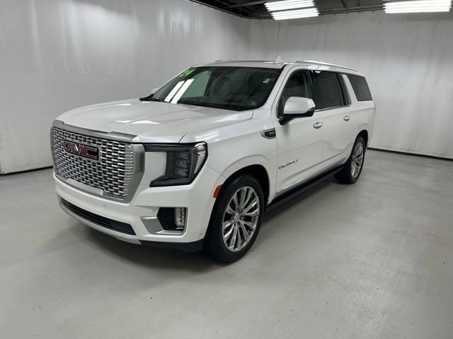 Used 2024 GMC Yukon XL Denali w/ Denali Reserve Package AWD/4WD image 2