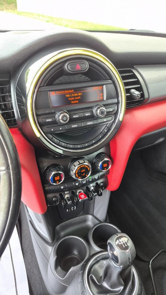 Used 2014 MINI Cooper 2-Door Hardtop image 29