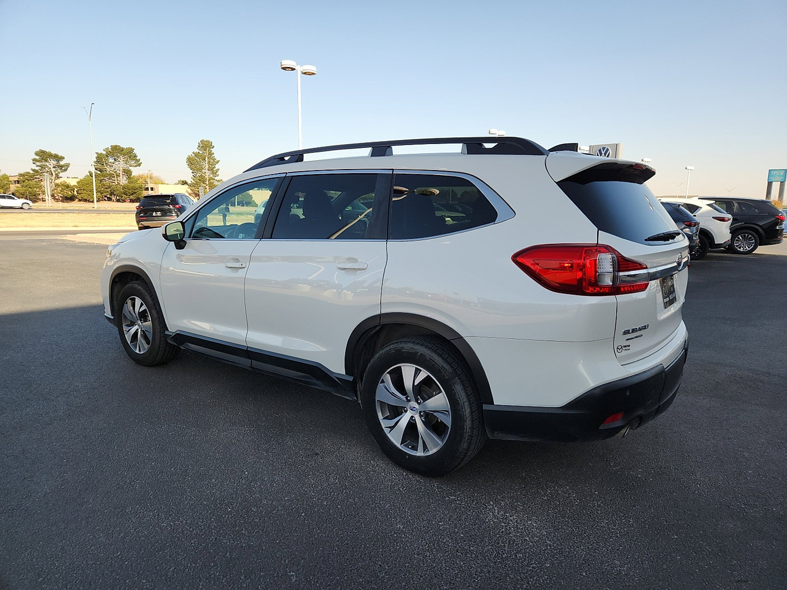 Used 2019 Subaru Ascent Premium image 4