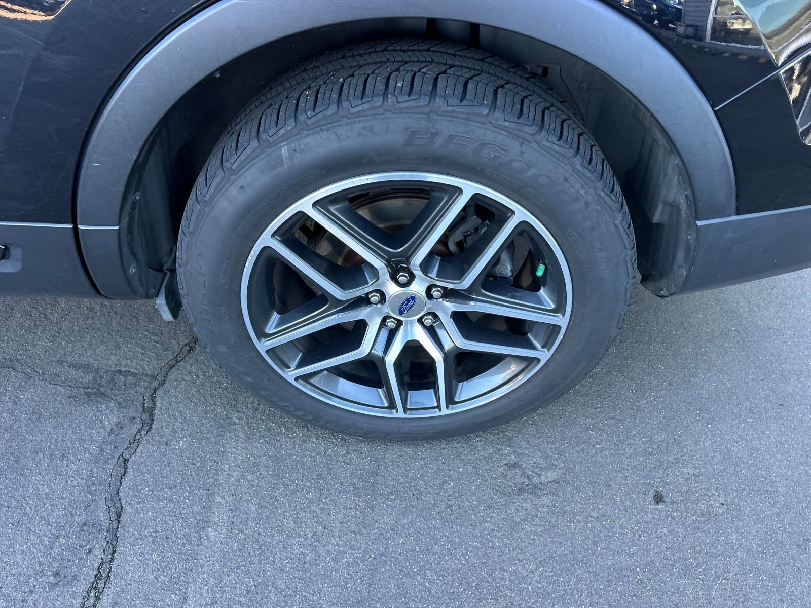 Used 2017 Ford Explorer Sport image 16