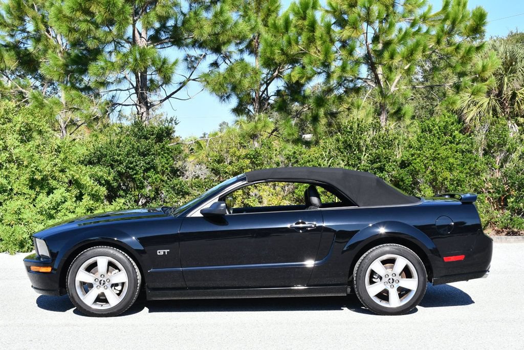 Used 2007 Ford Mustang GT RWD image 37