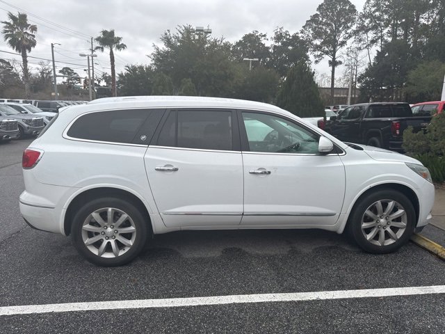 Used 2017 Buick Enclave Premium image 3