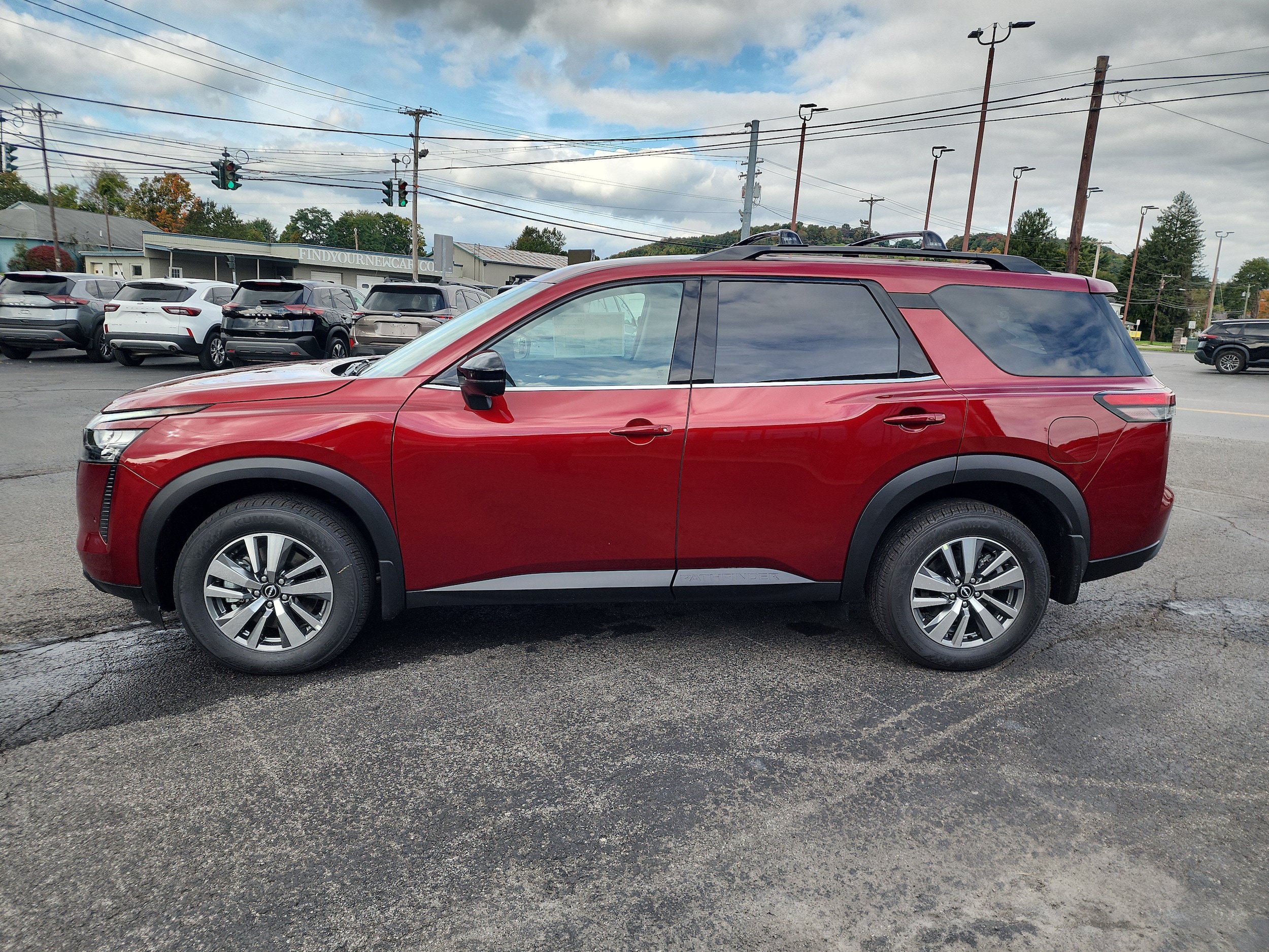 New 2026 Nissan Pathfinder SL AWD/4WD image 5