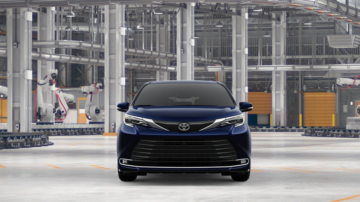 New 2026 Toyota Sienna Platinum AWD/4WD image 17