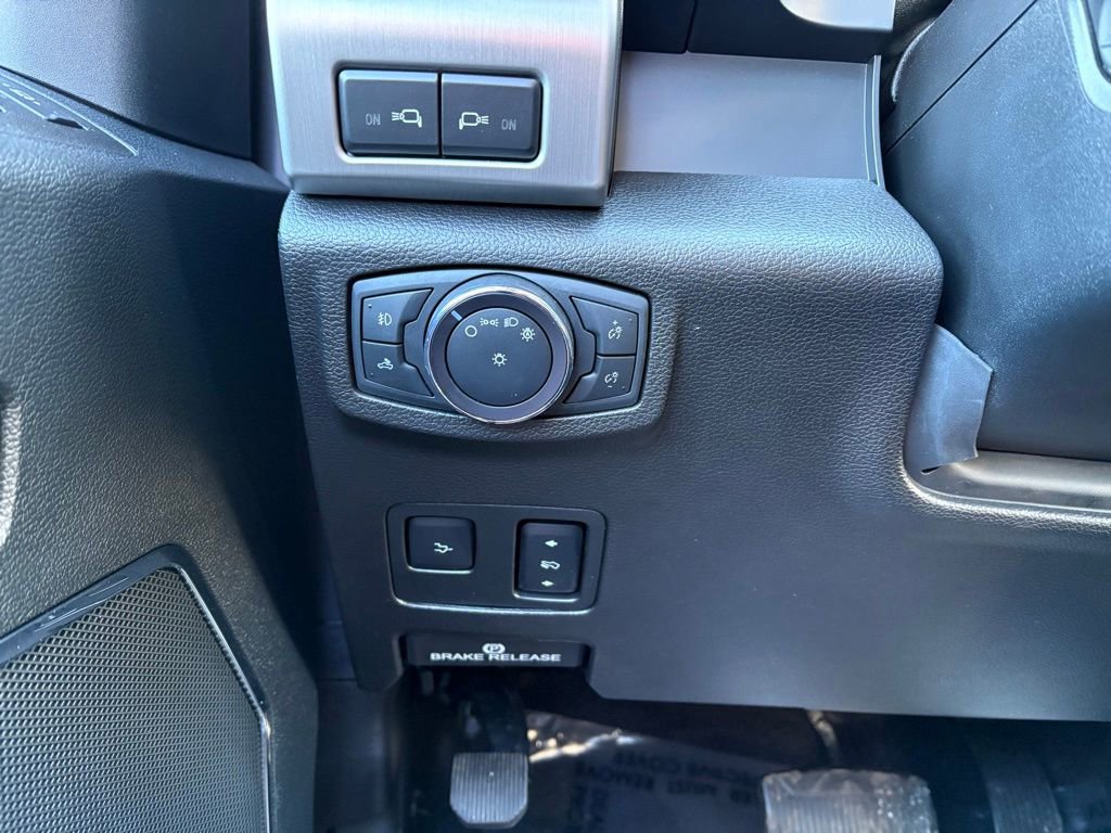 Used 2020 Ford F350 Platinum AWD/4WD image 23