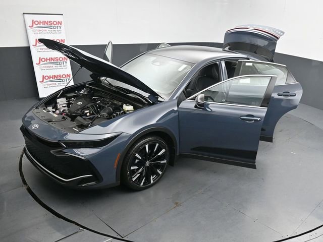 Used 2026 Toyota Crown Platinum AWD/4WD image 36