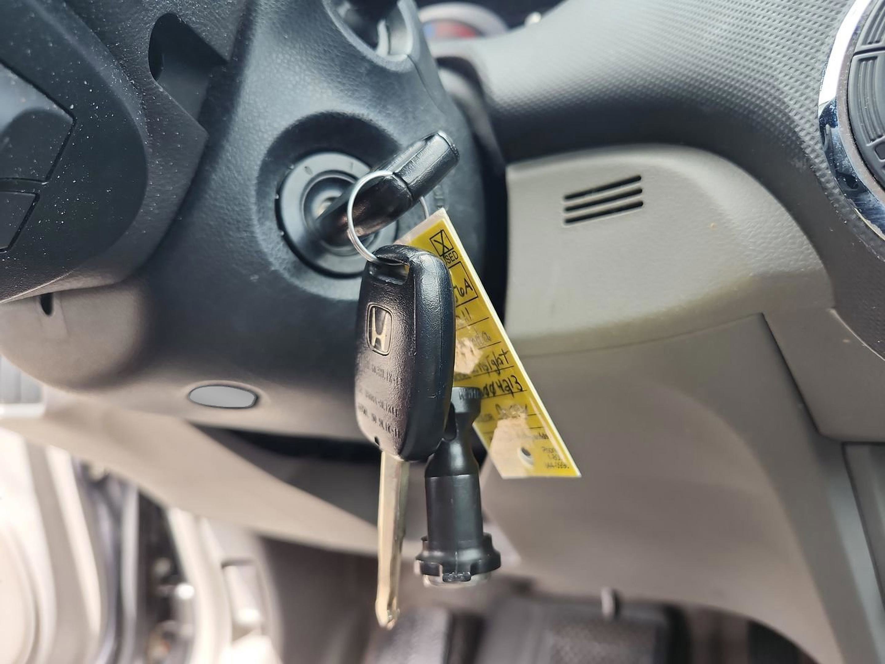 Used 2011 Honda Insight EX image 29