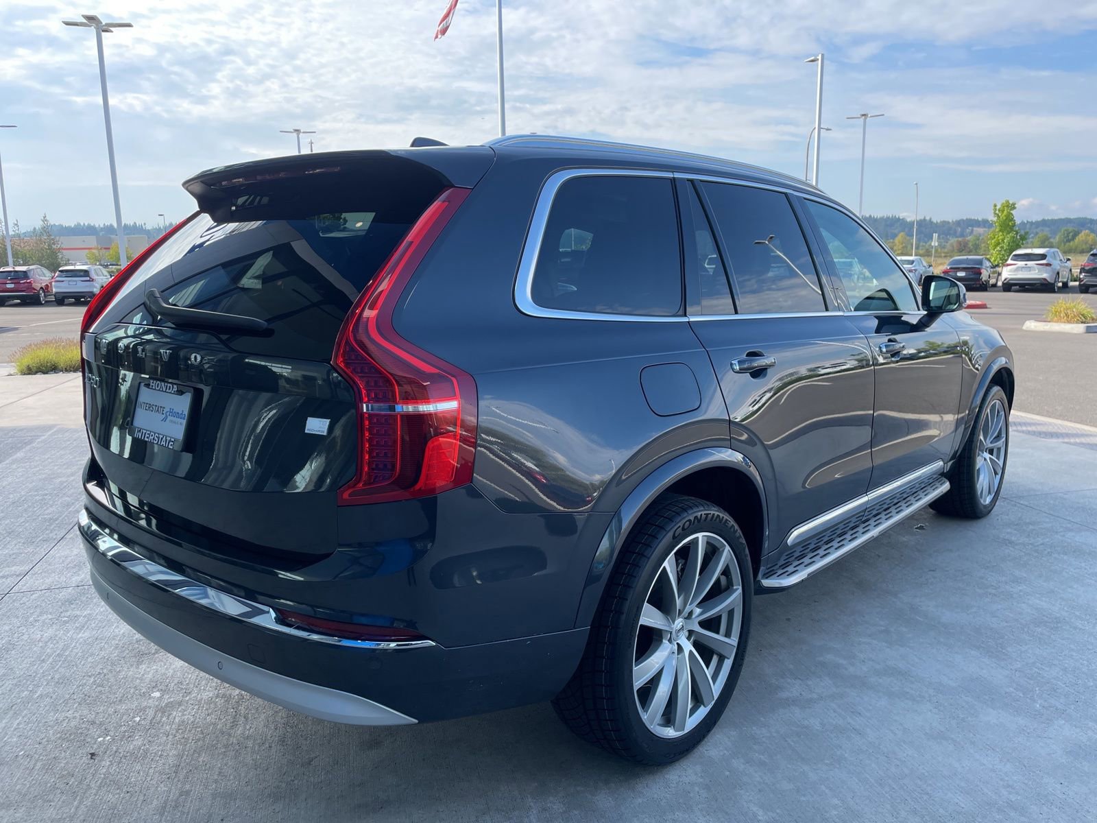 Used 2022 Volvo XC90 T8 Inscription image 5