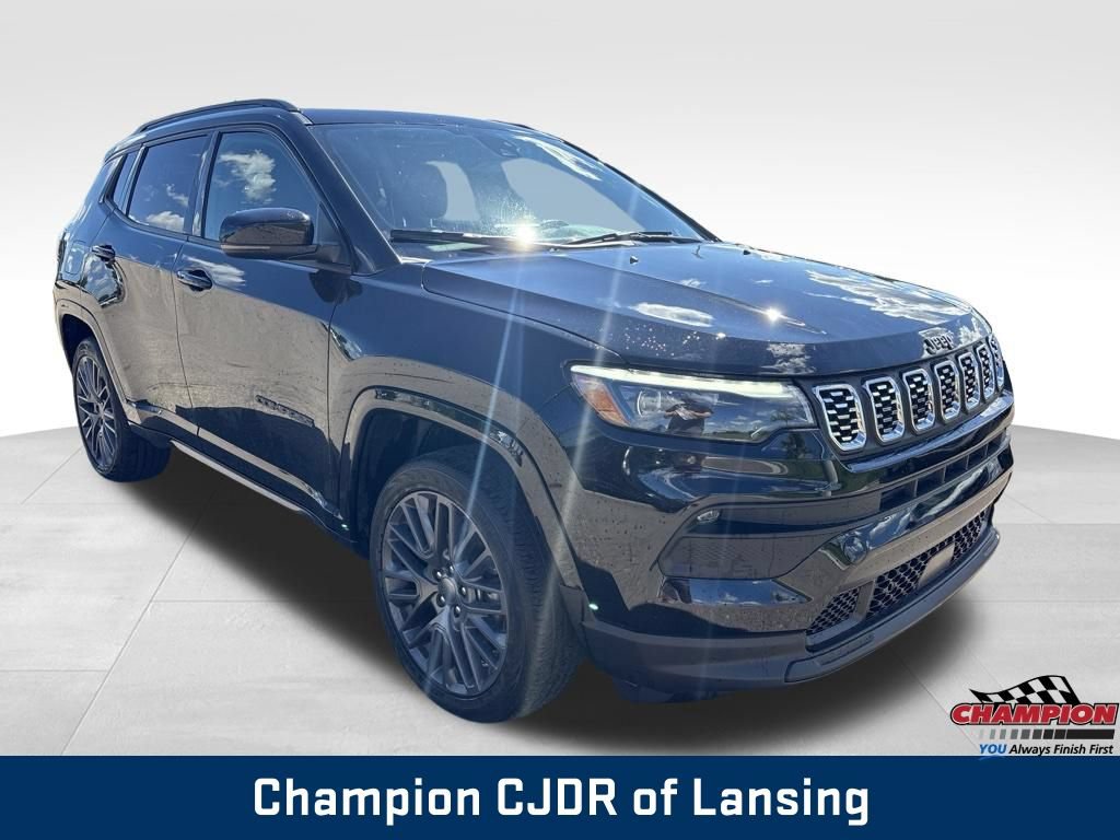 Used 2022 Jeep Compass High Altitude AWD/4WD image 10