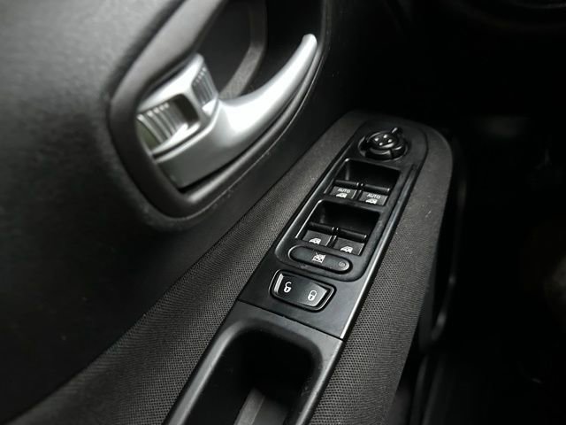 Used 2021 Jeep Renegade Sport image 36