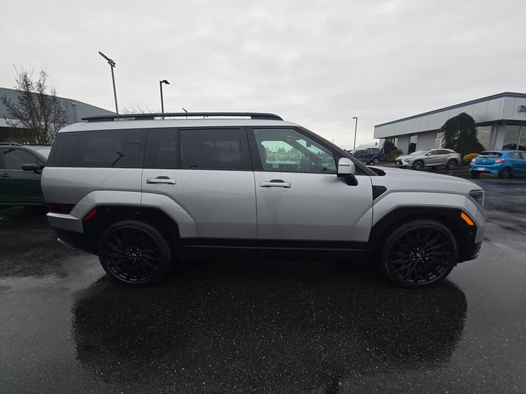 Used 2025 Hyundai Santa Fe Calligraphy image 4