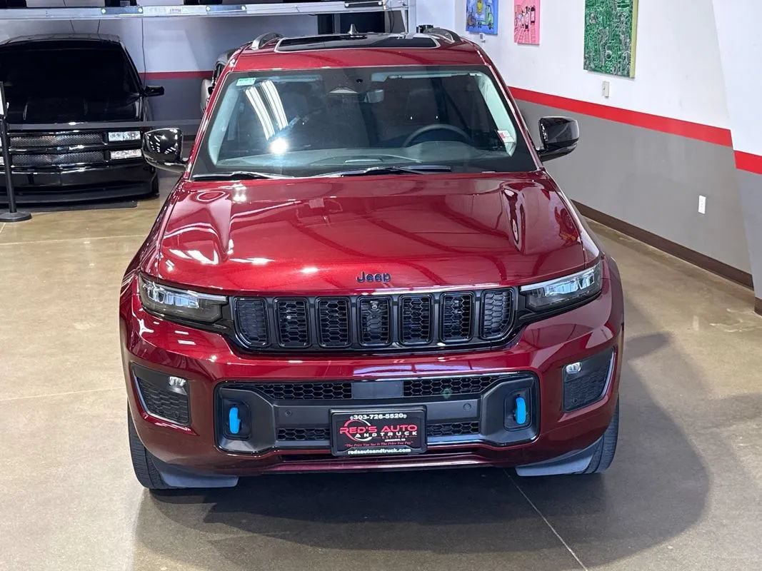 Used 2023 Jeep Grand Cherokee 30th Anniversary AWD/4WD image 7