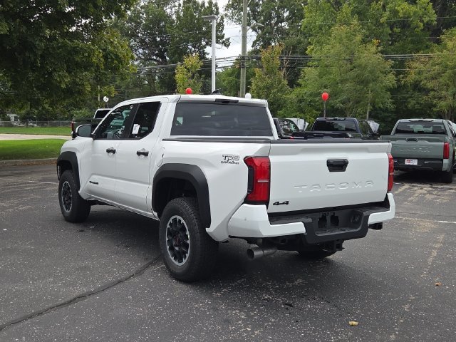 New 2026 Toyota Tacoma TRD Off-Road AWD/4WD image 3