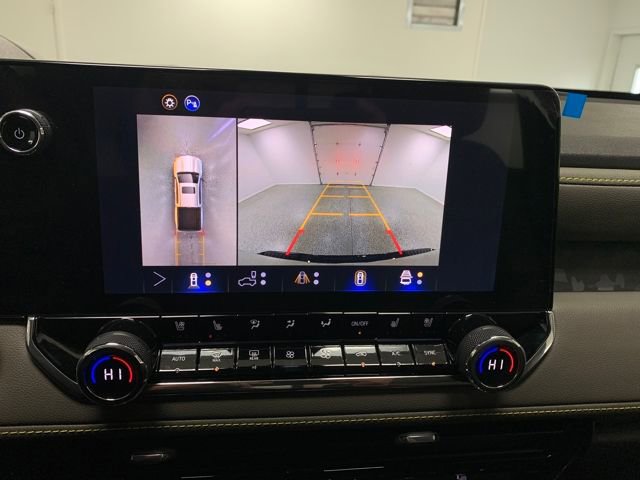 New 2026 Chevrolet Colorado ZR2 w/ Technology Package image 32