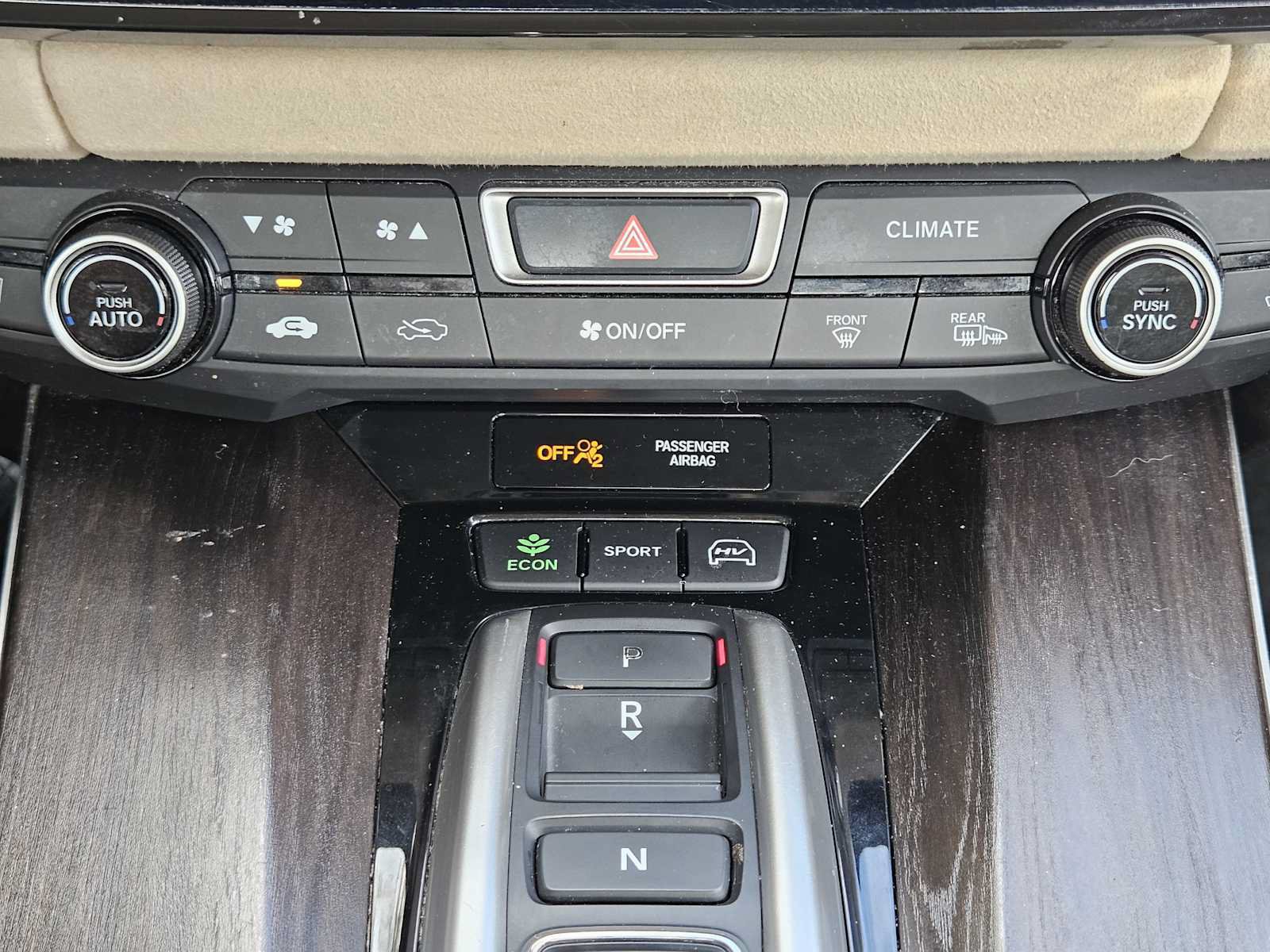 Certified 2018 Honda Clarity Touring image 19