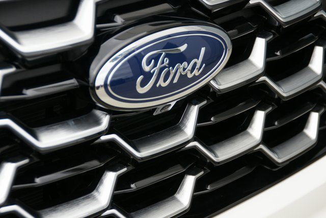 New 2026 Ford Explorer Platinum w/ LUX Leather Package image 8