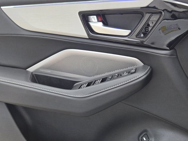 Certified 2026 Acura MDX w/ Technology Package FWD image 23