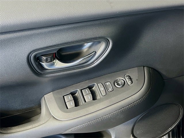 Used 2024 Honda HR-V LX image 11
