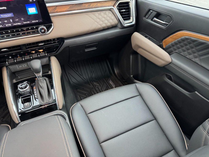 Used 2026 GMC Canyon Denali AWD/4WD image 15