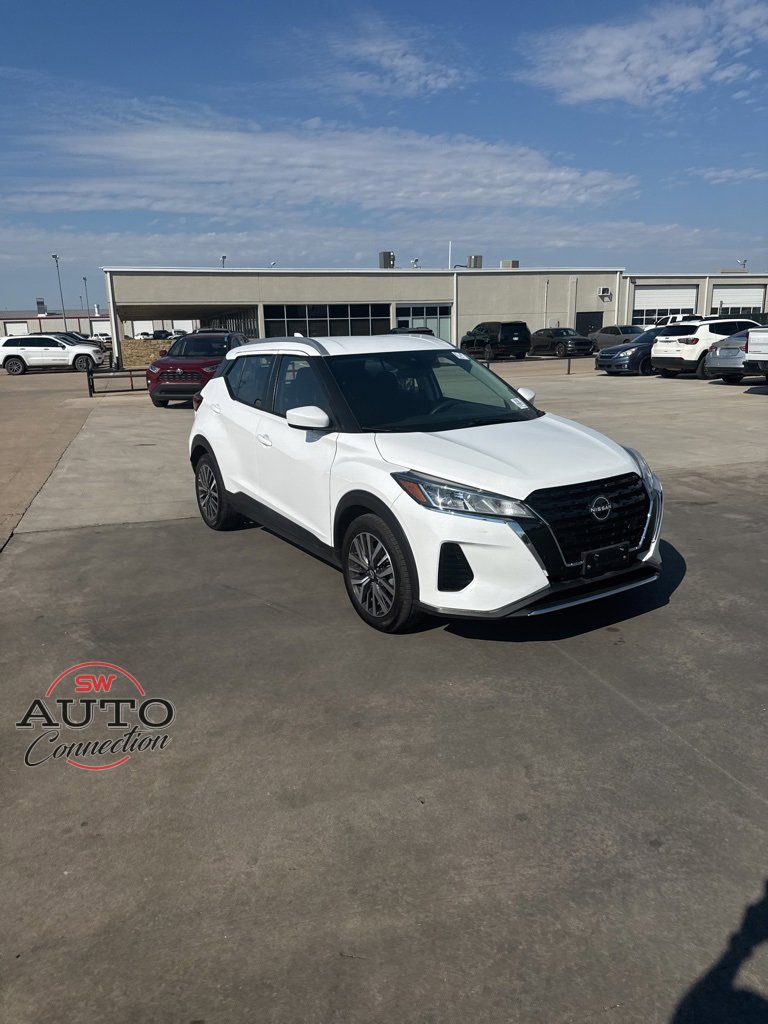 Used 2022 Nissan Kicks SV
