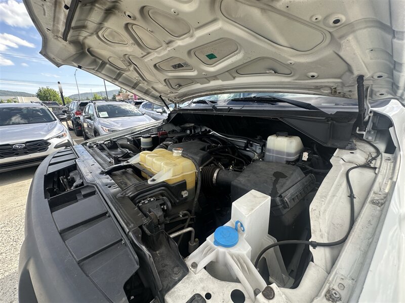 Used 2014 Nissan NV 2500 S w/ Side & Curtain Airbag Package RWD image 17