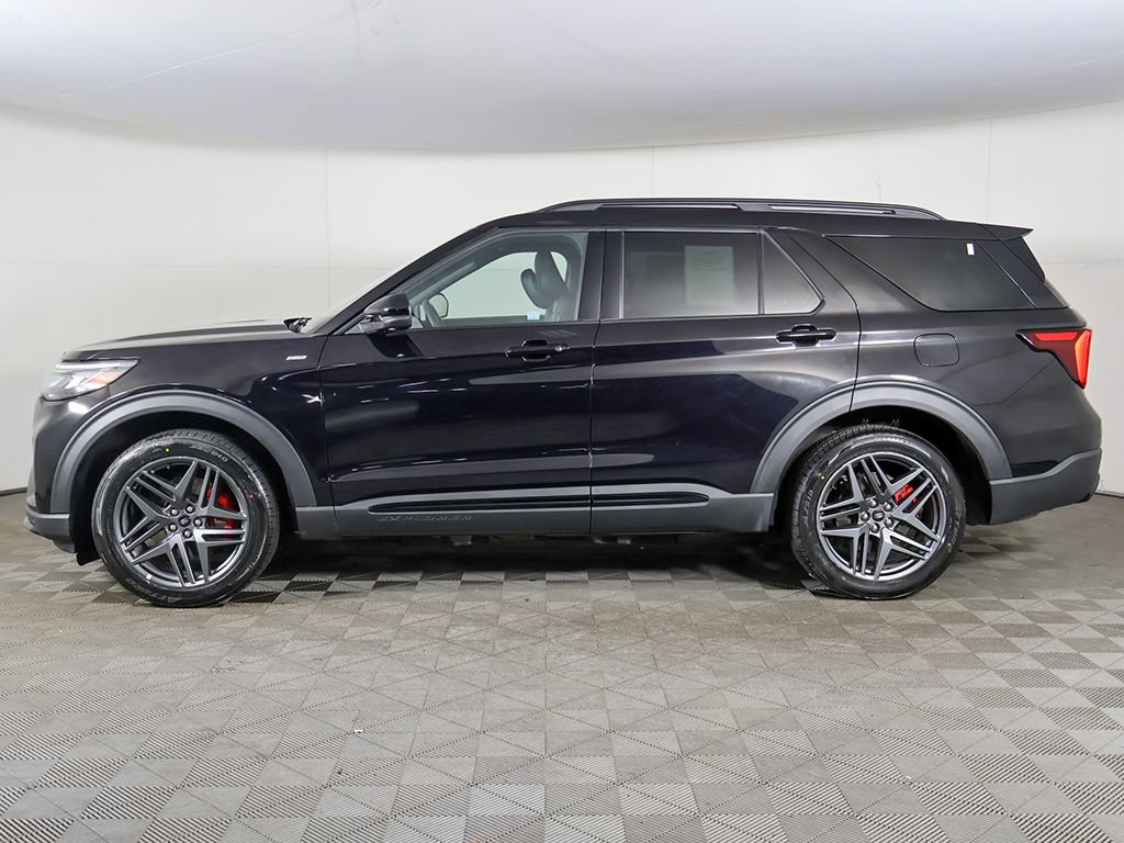 Used 2025 Ford Explorer ST-Line w/ ST-Line Street Pack AWD/4WD image 18